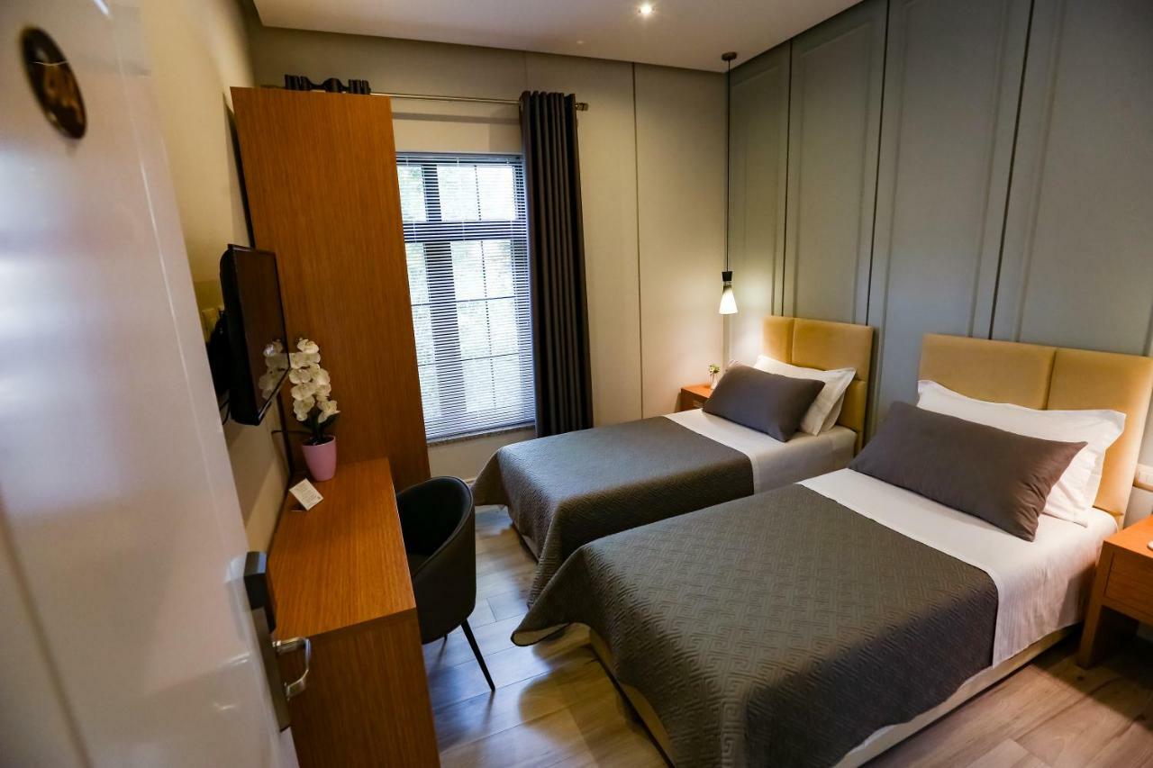 Home Hotel Tirana Extérieur photo