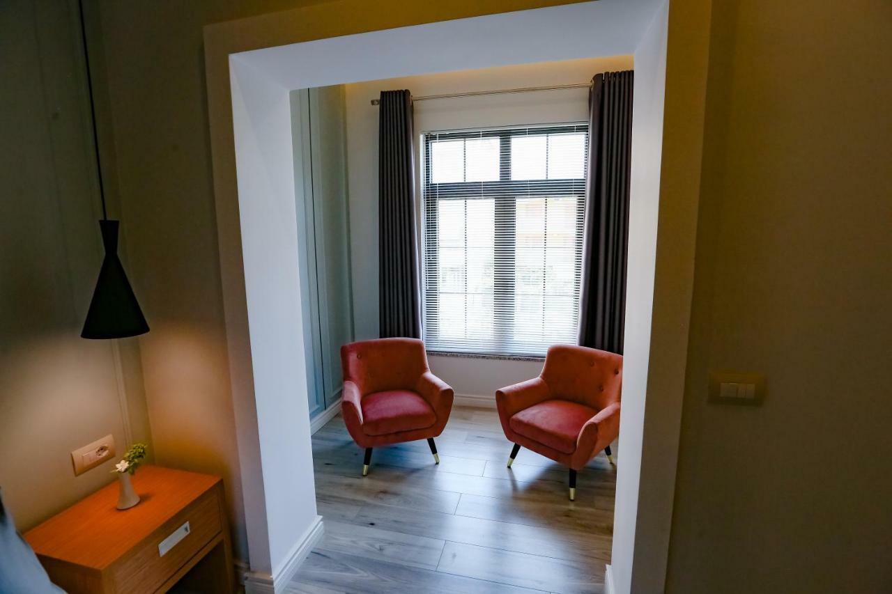 Home Hotel Tirana Extérieur photo