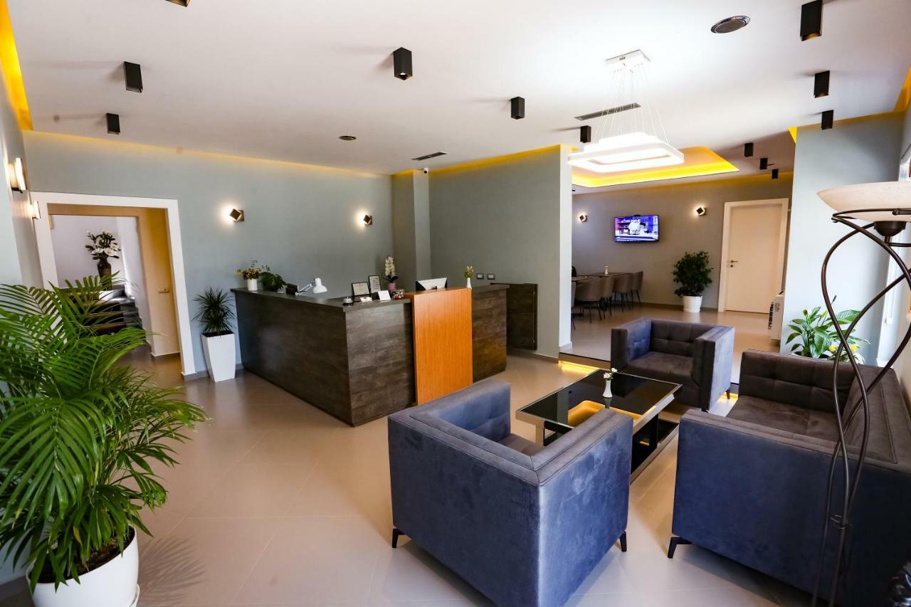 Home Hotel Tirana Extérieur photo
