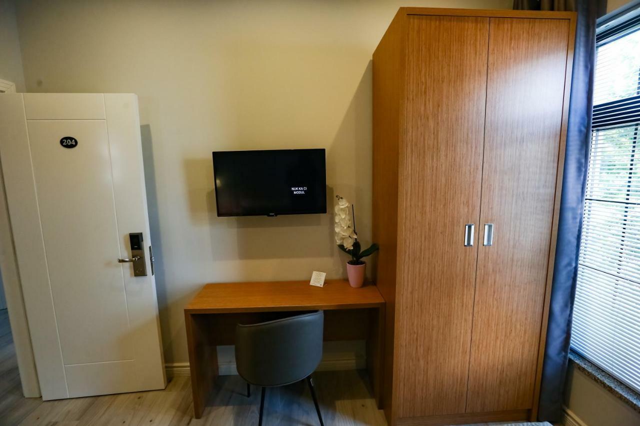 Home Hotel Tirana Extérieur photo